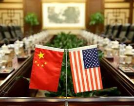 大反转！中美GDP占比现在跟过山车一样！之前受美国通胀拉动，我国占比一路下滑跌破