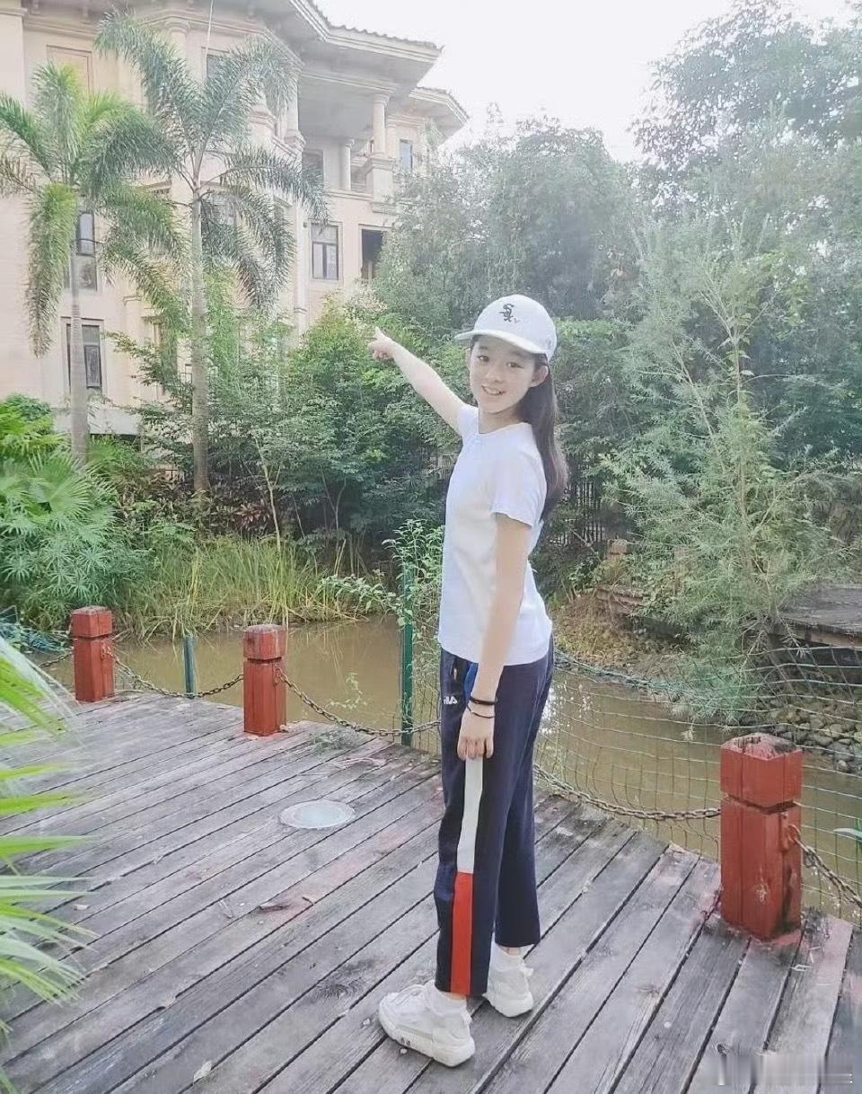 黄杨钿甜爸爸来看看gwy深圳的大别墅…​​​