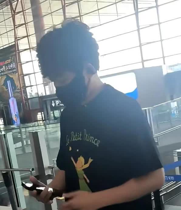 救命！0713再就业男团这次真的杀疯了！苏醒已经出发去长沙录《披哥5》，王铮亮、