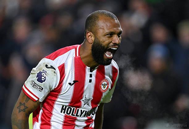 布伦特福德vs阿森纳2-3输给曼联之后，阿森纳各项赛事4连胜，有3场零封，似乎