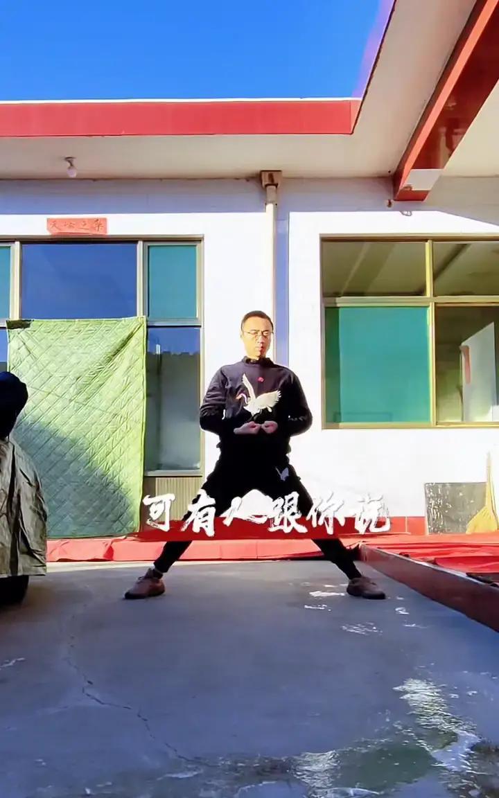 你每年花几千块保养车，却不肯花五分钟保养自己。医院账单能瞬间掏空六个钱包，