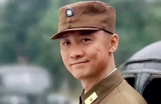 在《人间正道是沧桑》里，杨立仁的原型是老蒋的侍从秘书邓文仪，他说上海金库有277