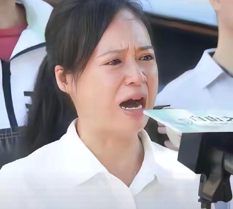 中国越制裁我，我就越反华！”这话谁说的？一个被吊销执照、冻结账户、踢出律师圈的深