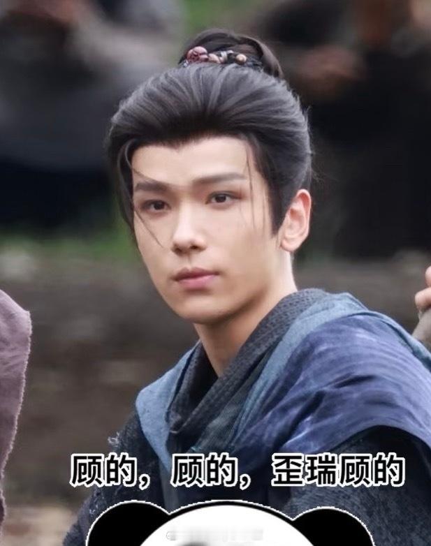 在拍剧的各位男演员路透生图，滑下来吓了一跳又一跳，俺们内娱还能行吗