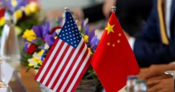 美国已经意识到，与其与中等国家结盟，让中等国家在大国之间横跳占便宜，吃力不讨好，