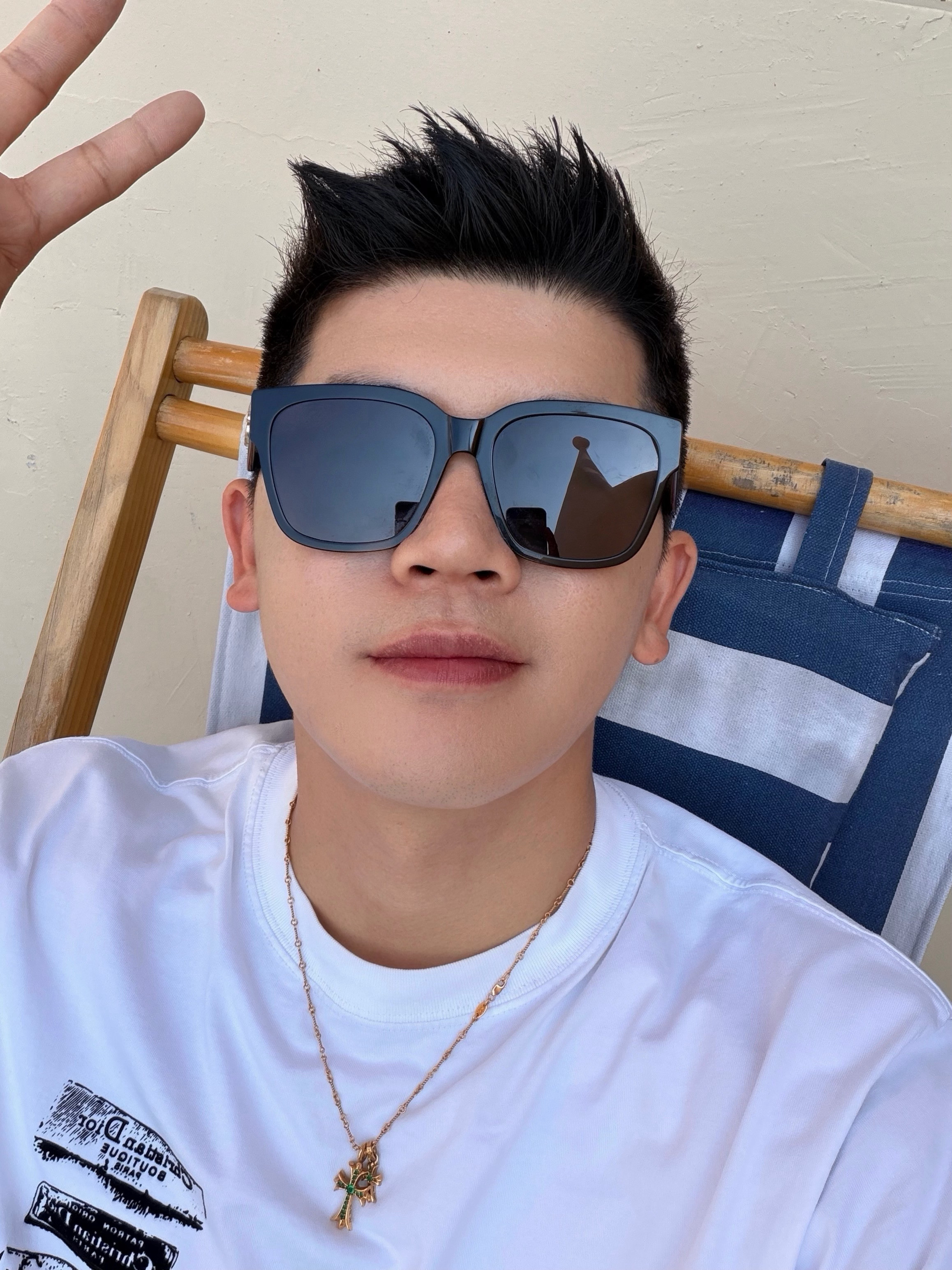 以后多穿白色，显得年轻些！​​​