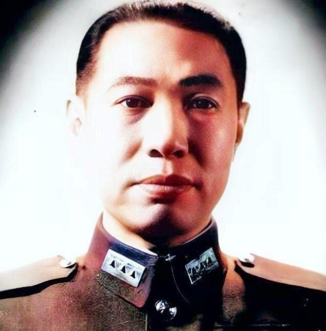 1950年5月，熊式辉带着家人从大陆逃亡，计划前往南美新生活。然而，这一路的逃亡