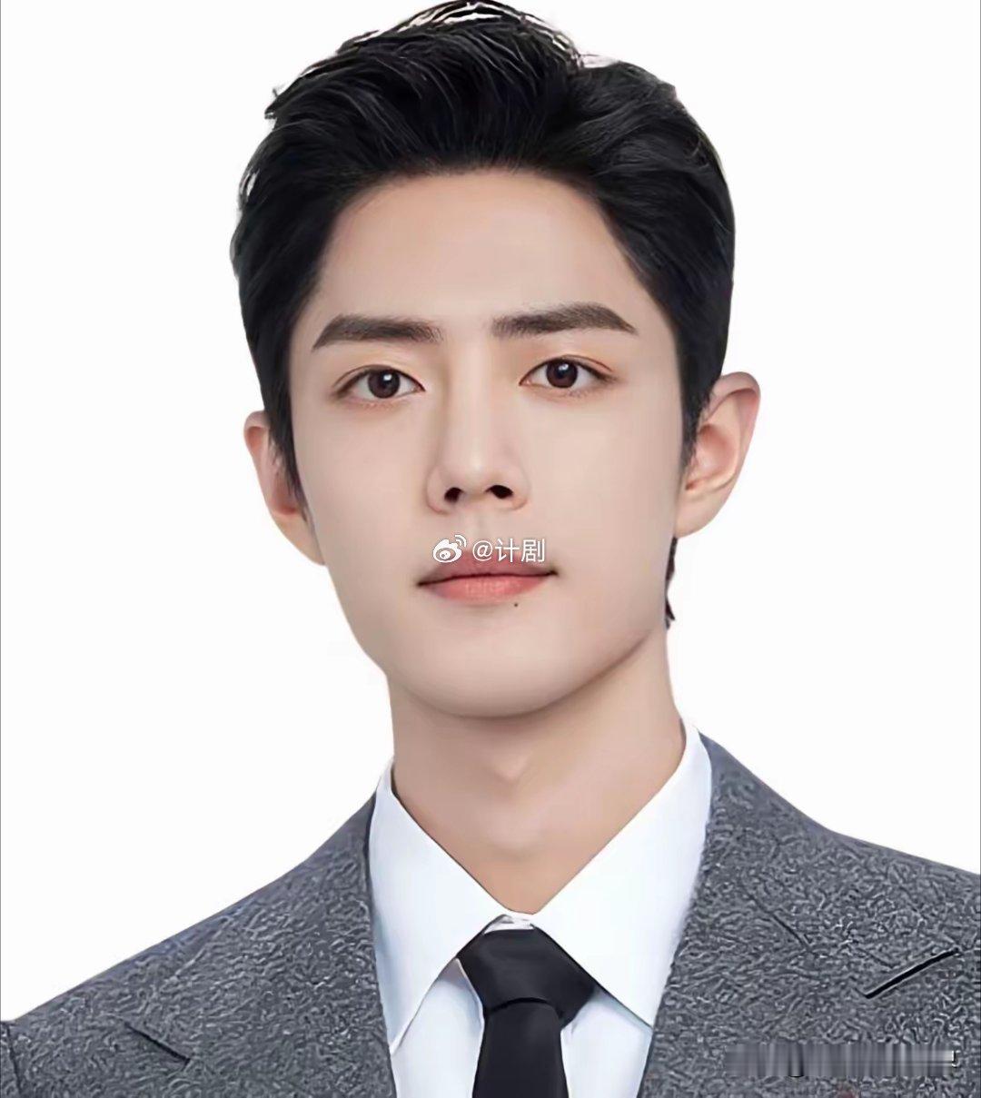 我有种预感，肖战接下来可能又要得奖了，不是因为《藏海传》，而是因为他饰演的莫得闲