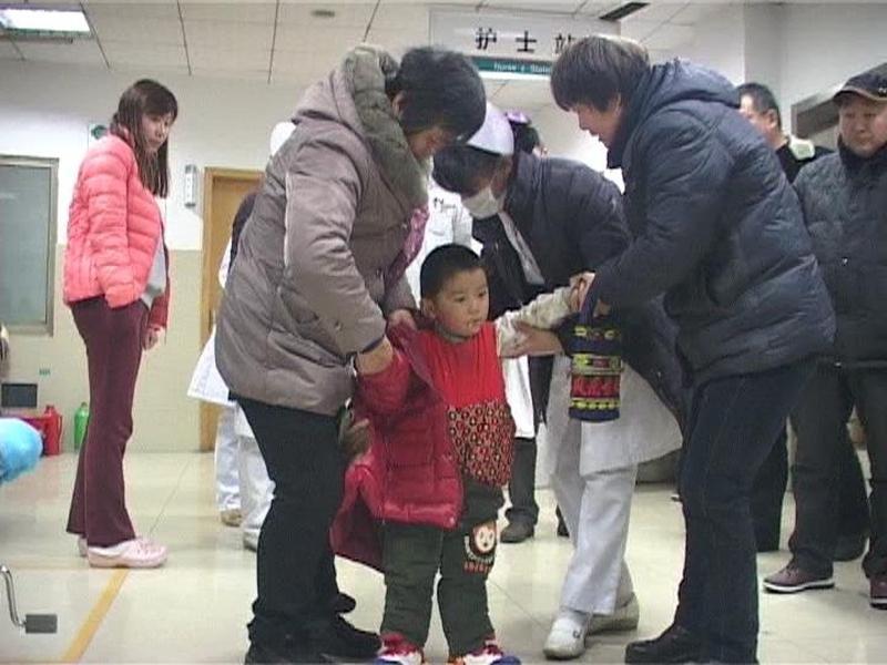 四川攀枝花那个1岁多的男童小杰，在家门口走失快俩月，可把人急坏了！10月21日上