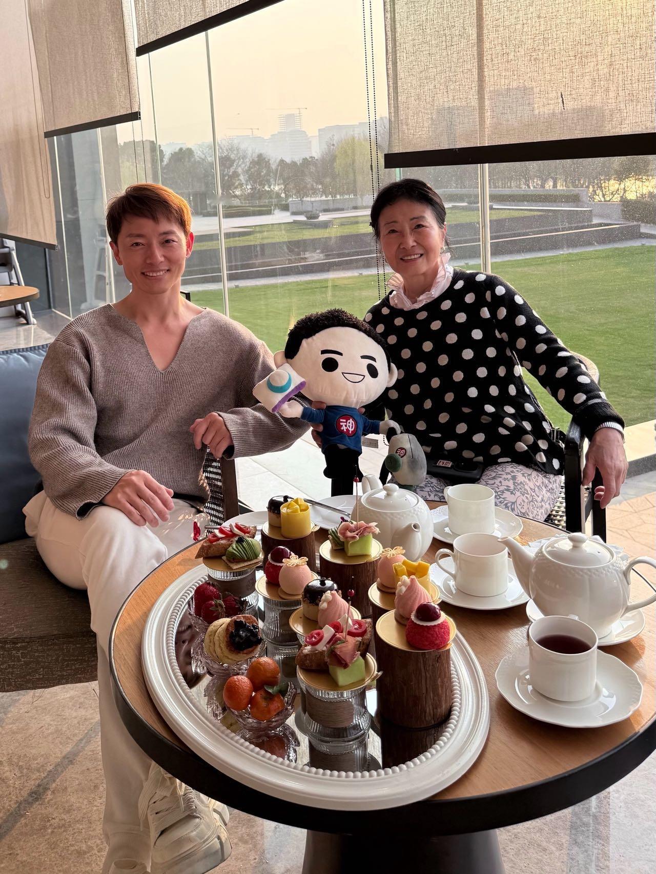 神威游南京｜烟花三月下金陵，我在涵碧楼，把长江住进生活里烟花三月，我第一次踏春