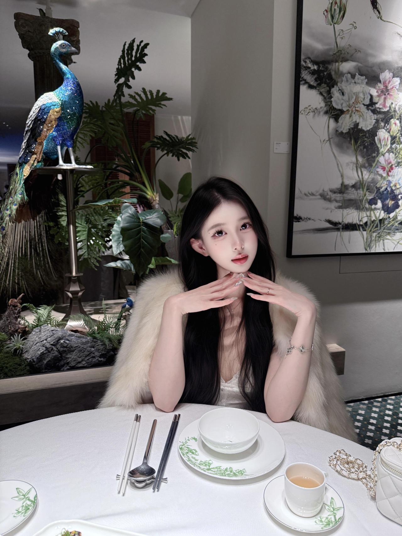 第一次去熹岳吃环境服务都很好~我的今日状态：😁轻松愉快我这里的天气：☀️