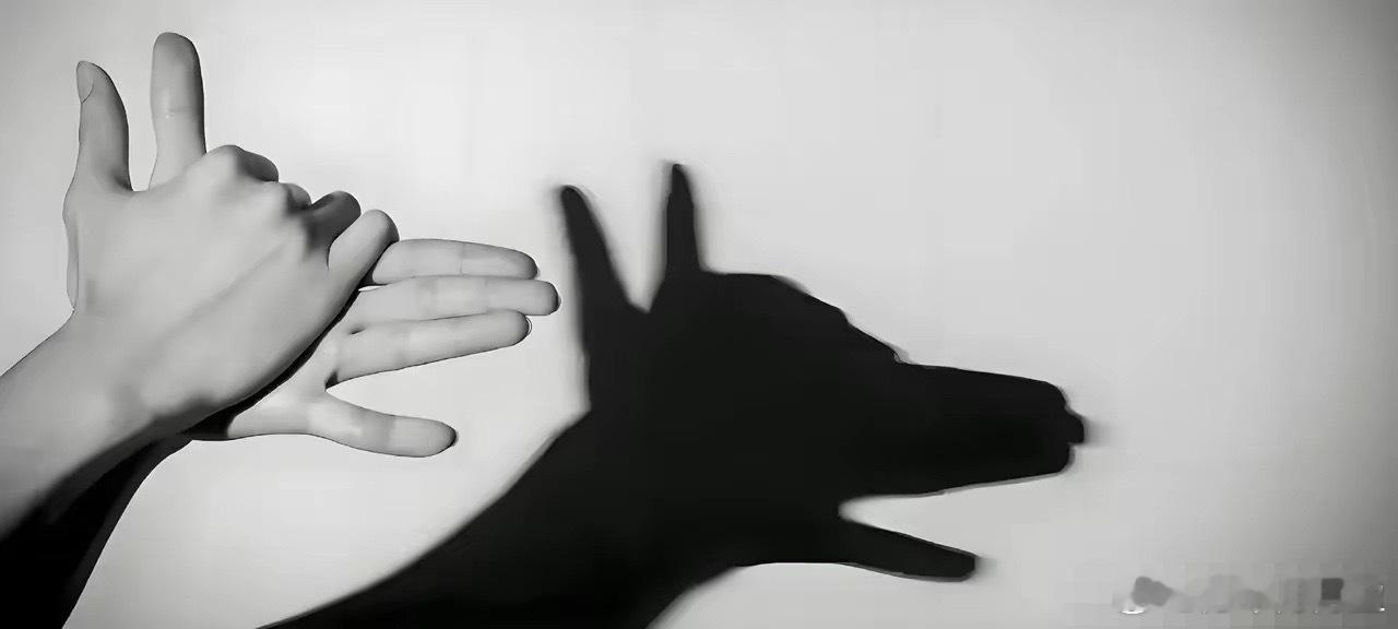 稻盛和夫说：“人性最大的愚蠢，就是相互为难，格局小的人，喜欢诋毁和嫉妒，因为我不