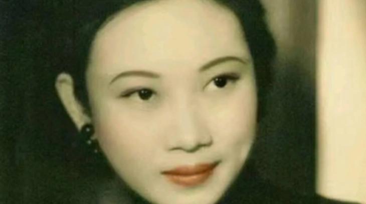1941年，女特务周志英，在戴笠的公馆过了一夜。之后，周志英就要和戴笠结婚。但戴