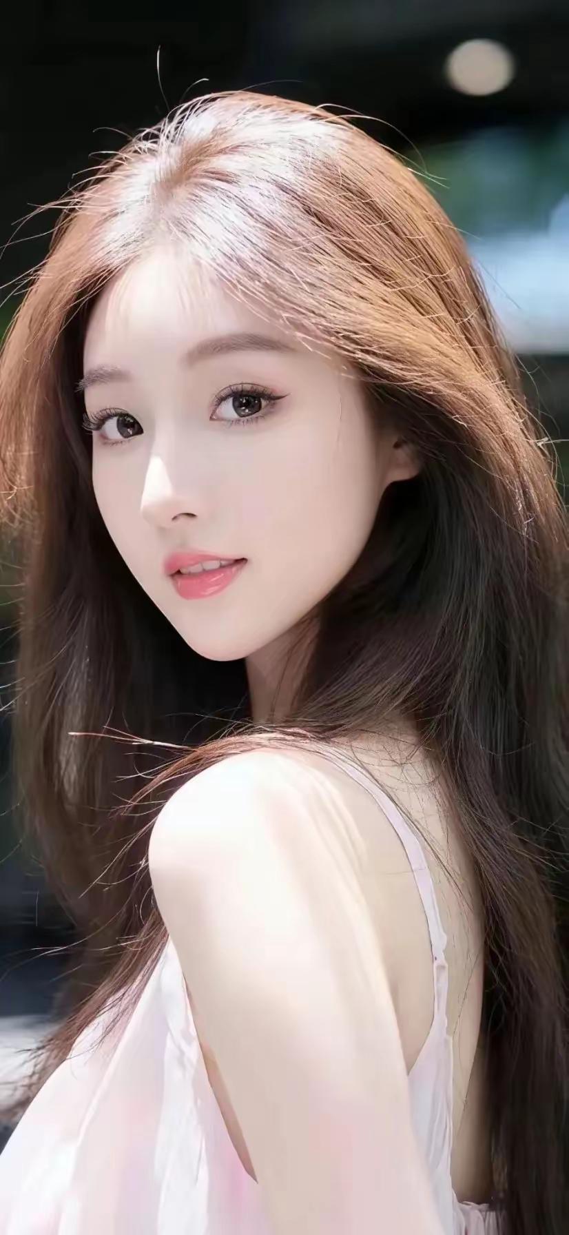 温柔甜美的少女，阳光下的动人瞬间分享你家的可爱萌娃如何食补让孩子的记忆力惊人?