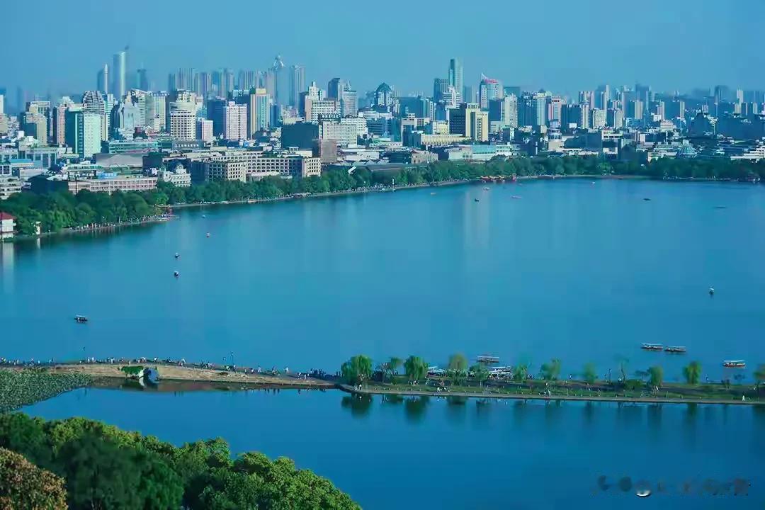 杭州市区人口规模竟然是苏州的两倍!苏州GDP比杭州高了近500