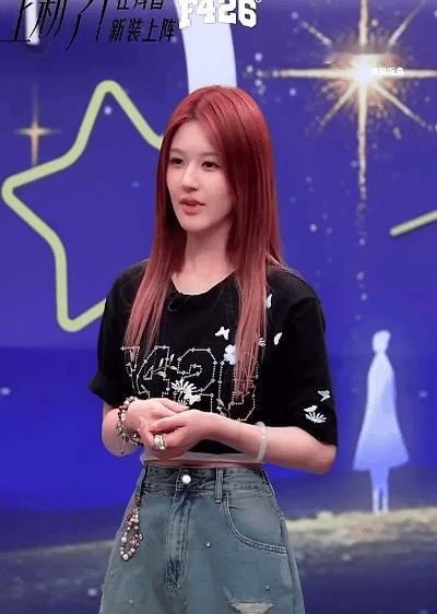 明明可以更漂亮，为什么总喜欢画这种没气血的妆？这个妆真的不好看，嘴唇像得了唇