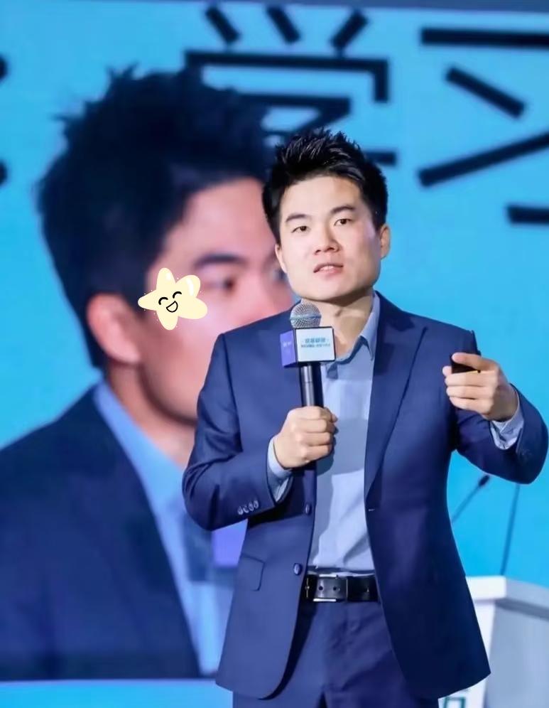 董宇辉直播间黑脸掀桌！这波“打印机套路”，撕开多少商家的遮羞布。