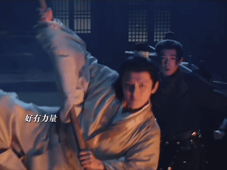 长安二十四计镜头绝地反击的压迫感这剧的摄影指导请收下我的膝盖！顾玉眼神的锐利与