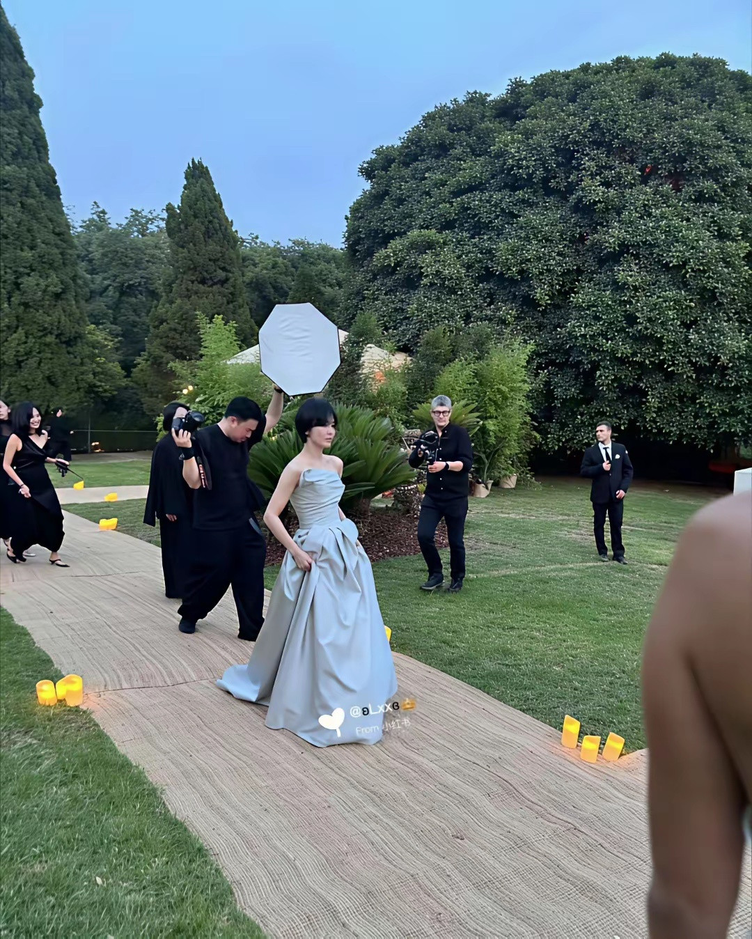 短发宋慧乔感觉变化挺大的呀虽然还是挺好看的但是脸上确实能看到岁月的痕迹