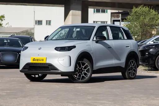 零跑A10用车攻略：小纯电SUV，日常别忽略这几件小事 零跑A10这种小型纯