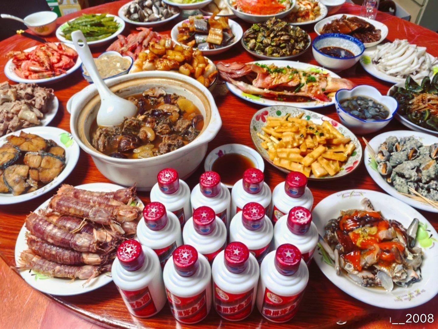 晒一晒年夜饭，提前祝大家新年快乐！