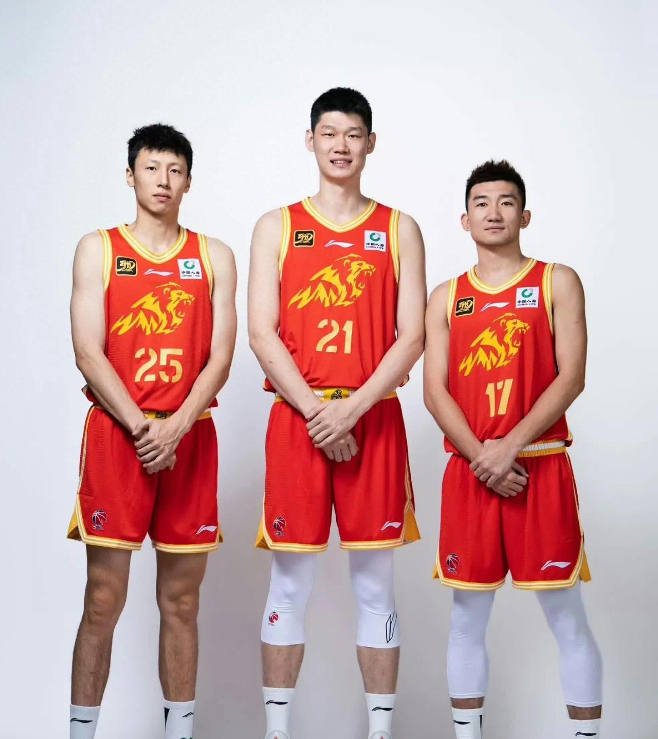 浙江广厦男篮队员今晚三路出击，究竟哪支队伍能赢得胜利！6月7日，浙江广厦的队员