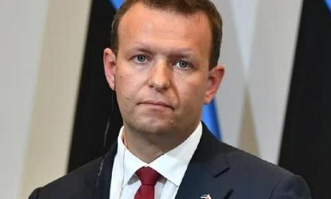 就问中国怕不怕？一个人口不到中国一个地级市多的国家，突然给北京发了份"最后通牒"