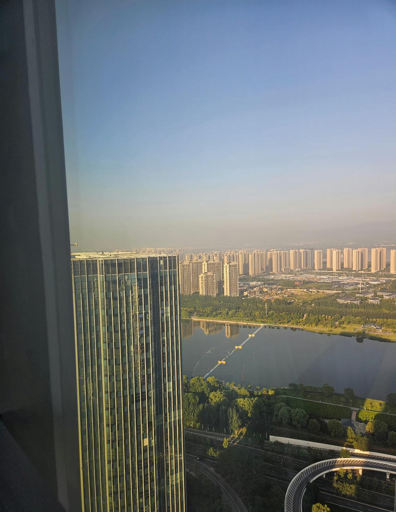 今日运势：丙午年乙未月壬寅日2026.7.27日鼠：事业财运平稳牛：小