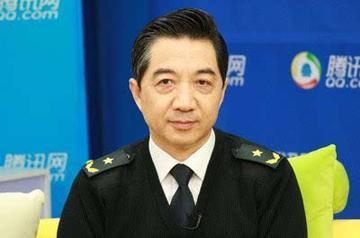 张召忠当年的一句话如今越琢磨越有味道——“他如果执政八年，肯定是第一个把美国经济