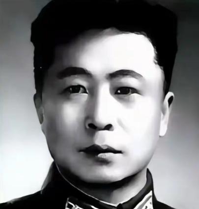 1957《林海雪原》轰动全国，罗荣桓拍板作者：召回部队，恢复军籍，上校军衔，到总