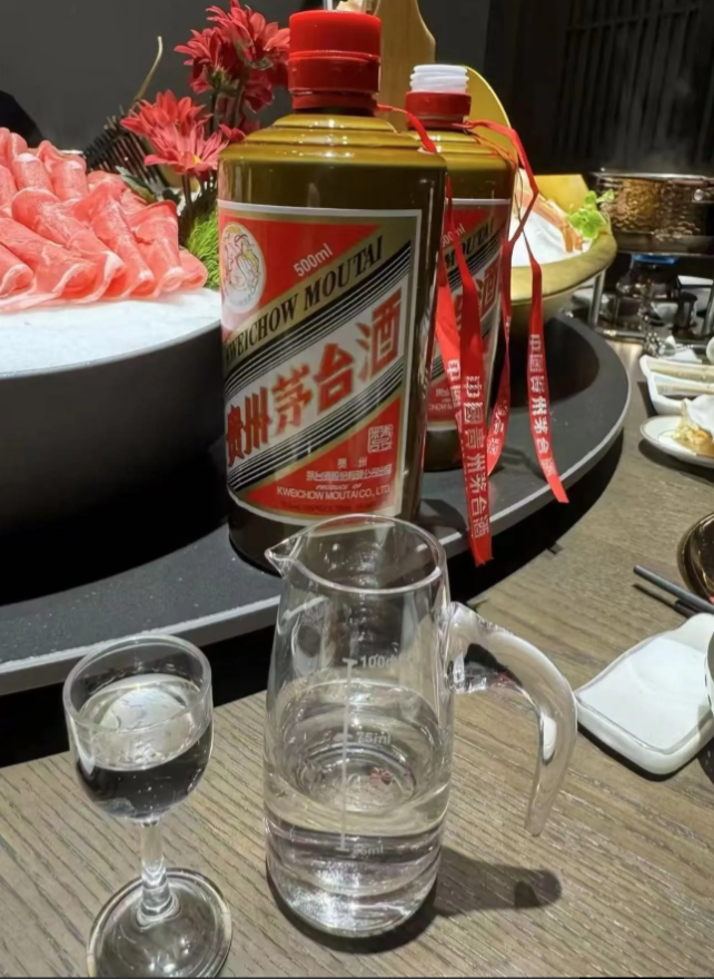 湖南又出人间惨剧，老板和女员工喝酒后发生关系，承诺负责，给了20万（10万彩礼