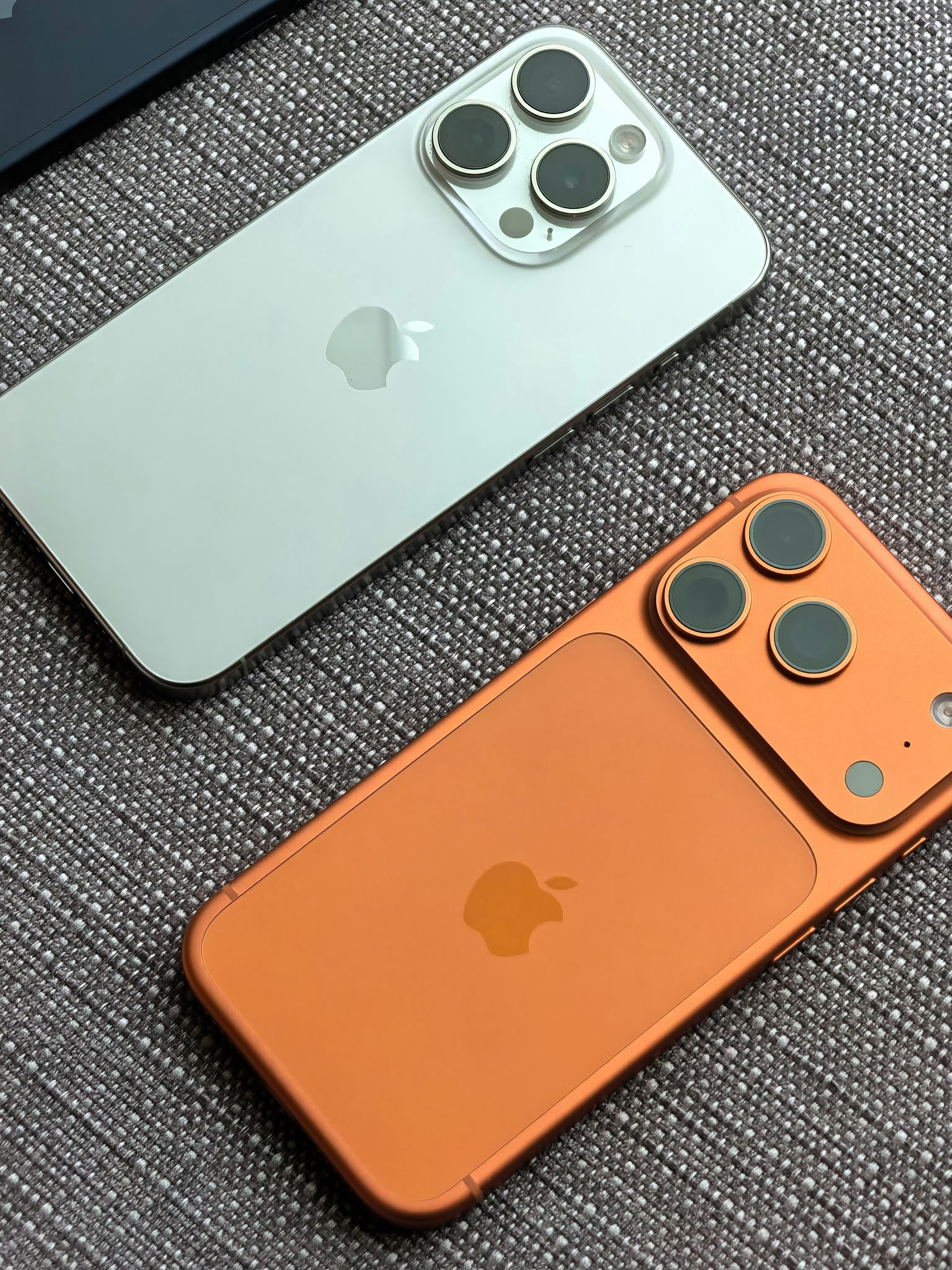 这两天同时在用iPhone15Pro和17Pro同样运行最新的iOS26