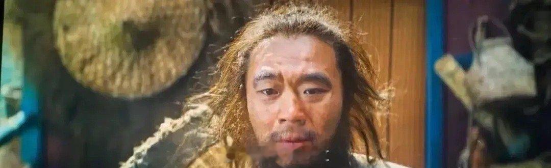 大鹏“小人物”演技封神随着电影《长安的荔枝》上映后，大鹏的演技成为观众们讨论的话
