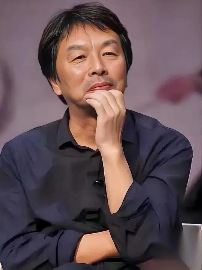 职场水太深？看懂这3点提拔的总玩虚的？实干者总被坑刘震云戳破的职场真相，