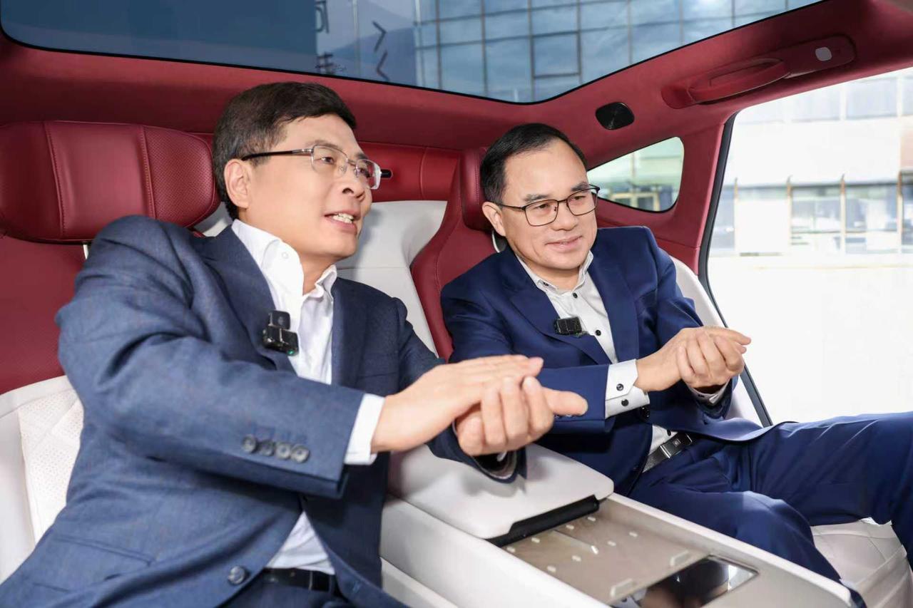 阿维塔与海尔旗下业务达成合作11月6日，阿维塔与海尔旗下卡泰驰达成合作，双方将