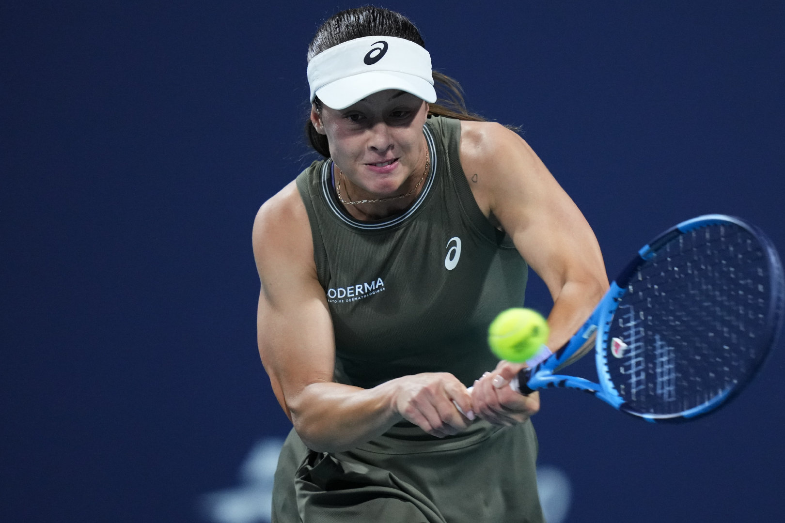 WTA1000迈阿密站首轮，森梅兹以6-36-2击败玛雅，取得赛会首胜。接下来