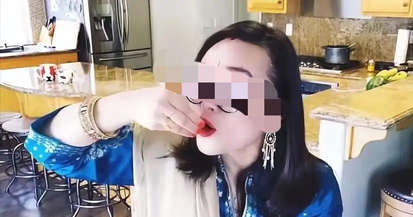 全网都在为这次口岸审核结果叫好！改名辛格莫沫的厦大毕业生郑墨沫，第五次申请入境中