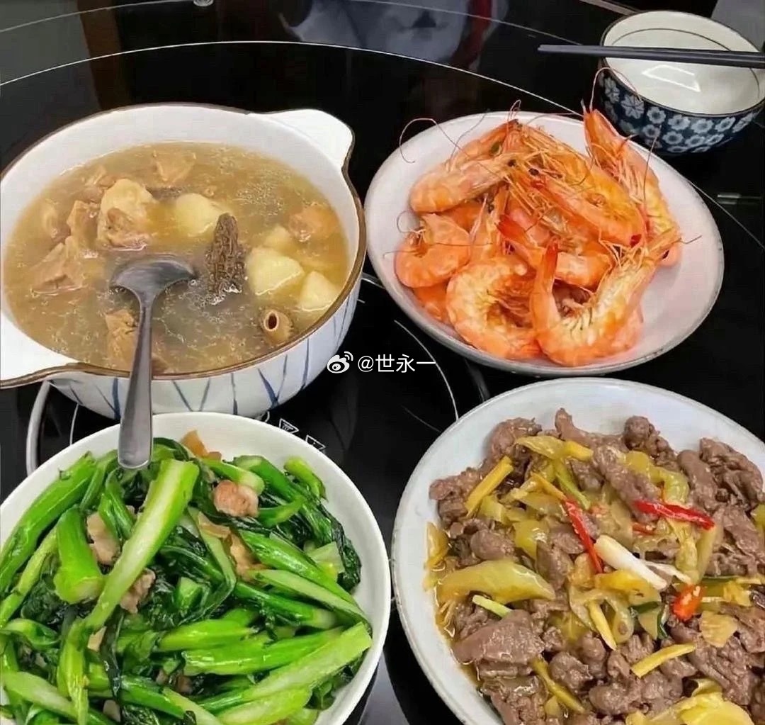 左边是前妻做的右边是现任老婆做的