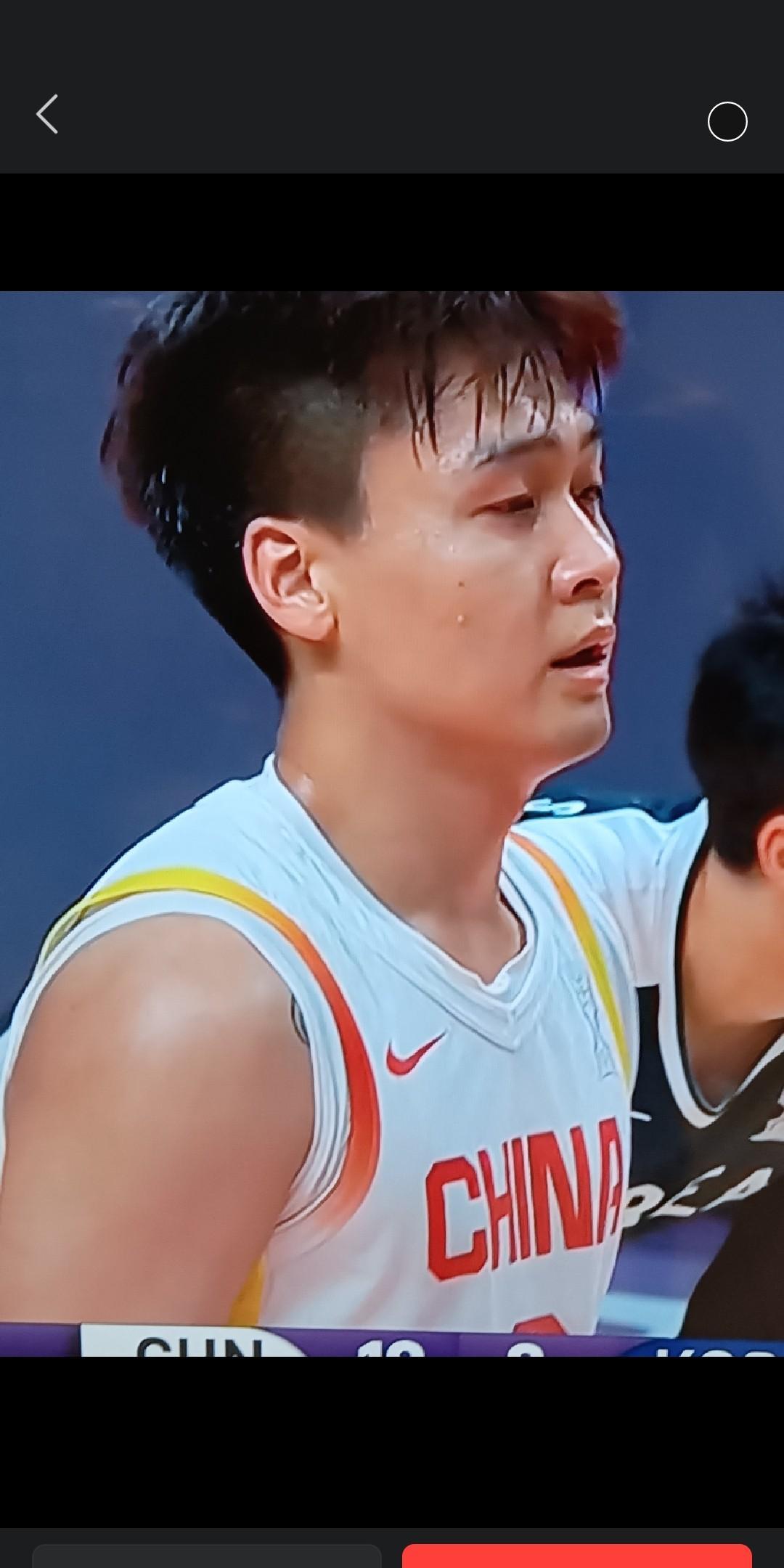 不是杜峰,不是胡明轩,不是徐杰,不是易建联,更不是杜润旺,而是外来人赵睿。全运会