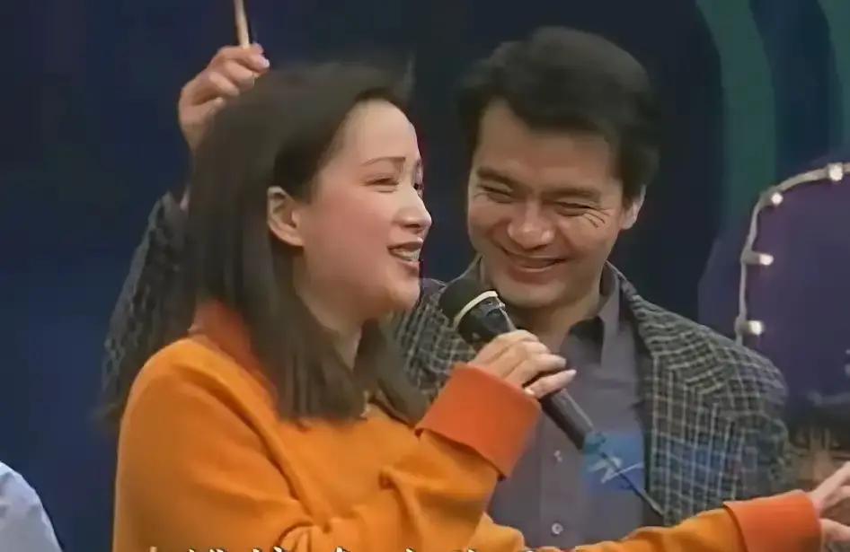 她演尽了四大名著的所有美人，却没能演好自己人生的结局。医生说她脑子里有个东