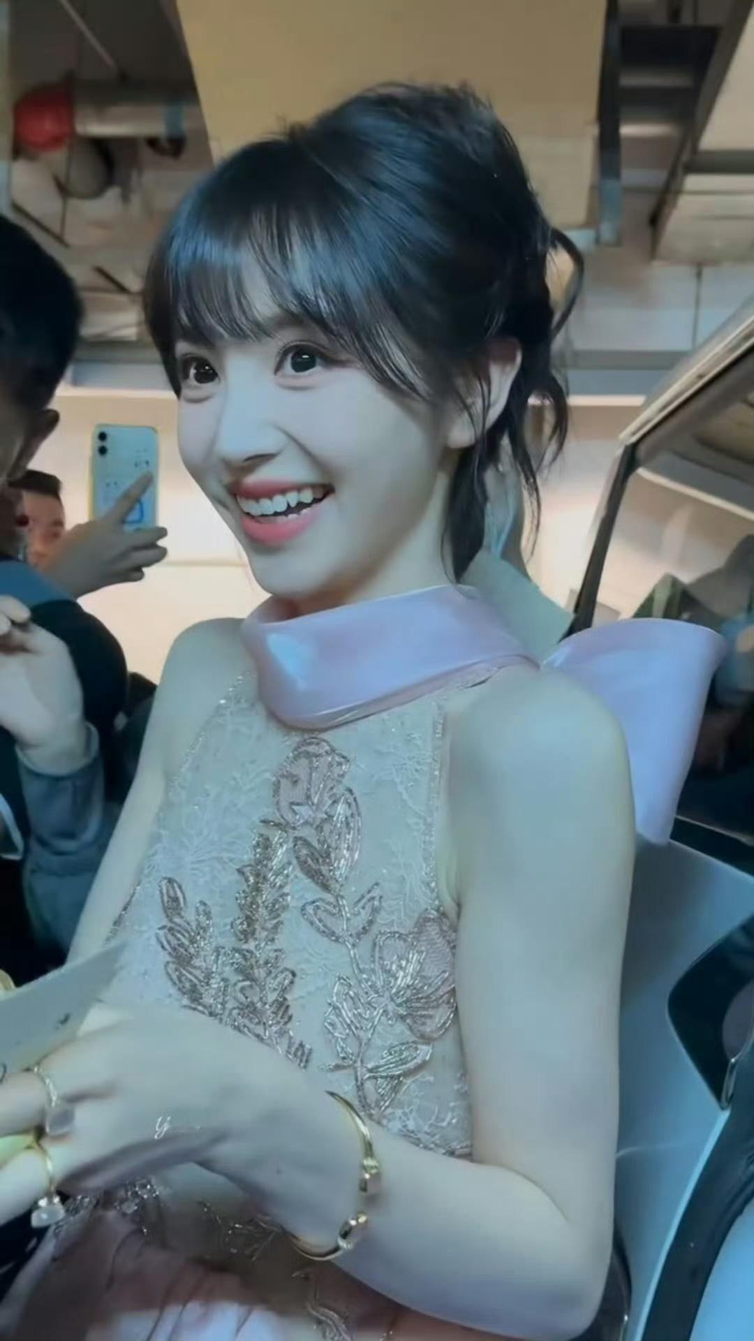 🐱​​​