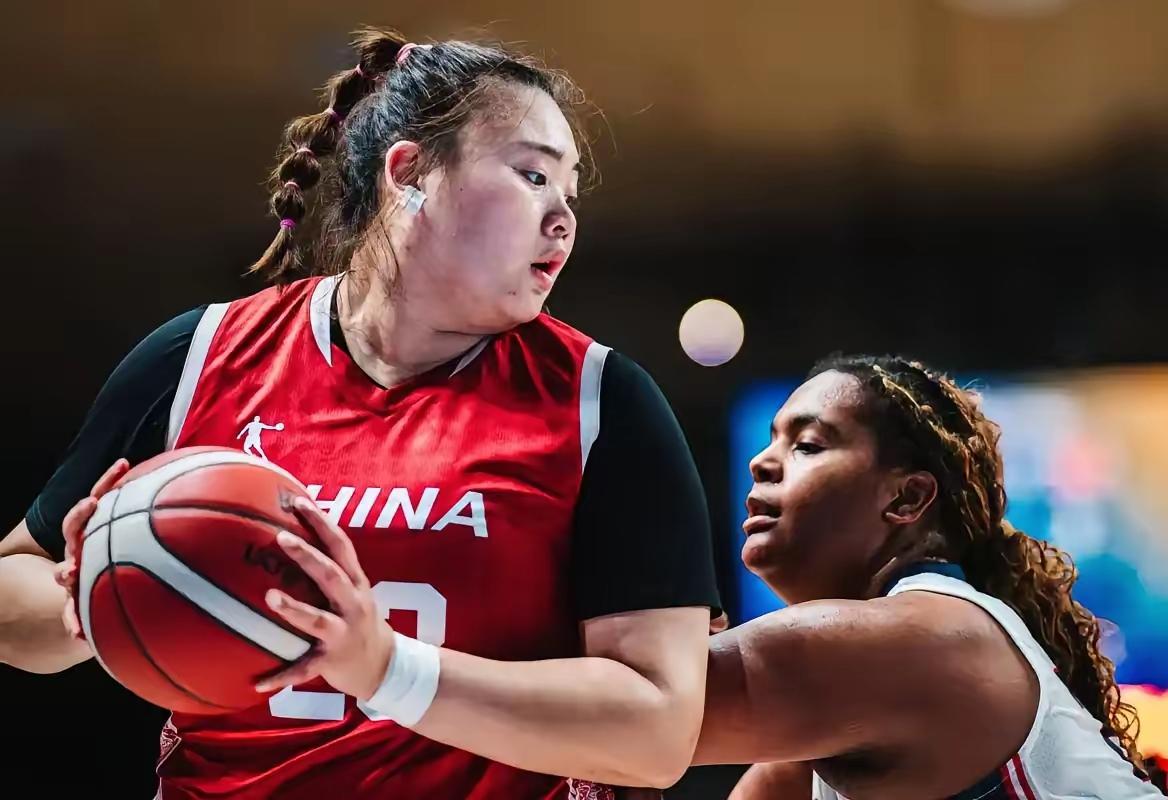 昨晚对阵巴西，中国女篮最出彩的球员，当属刘禹彤，有人称她大宝贝。其实是因为刘禹