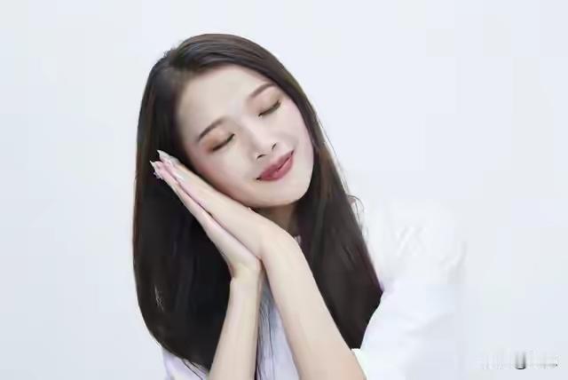 到了晚年，分床不分床睡，唯一的标准，就是看看是不是有利于双方的身体健康。并不是一