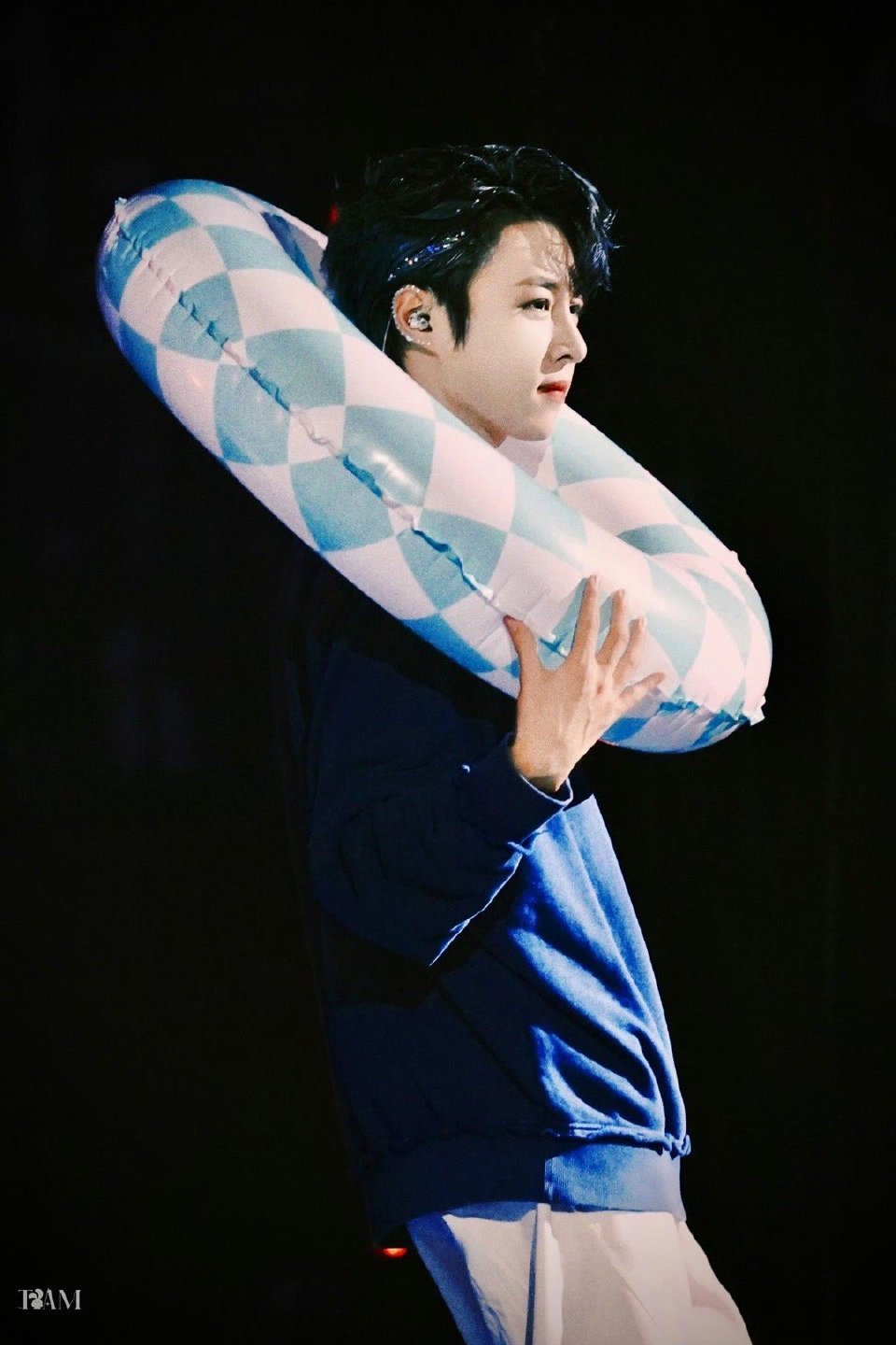 卓沅💜卓沅的沅气日常海水有尽头，月亮有圆缺，人间有不足，但你在，就能弥补