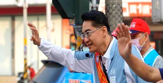 这事怪了。越搞越乱。郑丽文今南下彰化为魏平政站台，夸谢衣凤柯呈枋洪荣章，可征