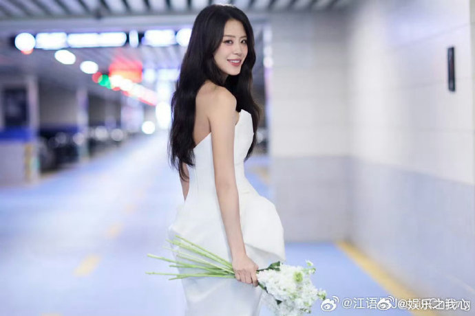 江语晨说才刚离婚别这样最近，娱乐圈又有了新动态，江语晨一句“才刚离婚别这样”