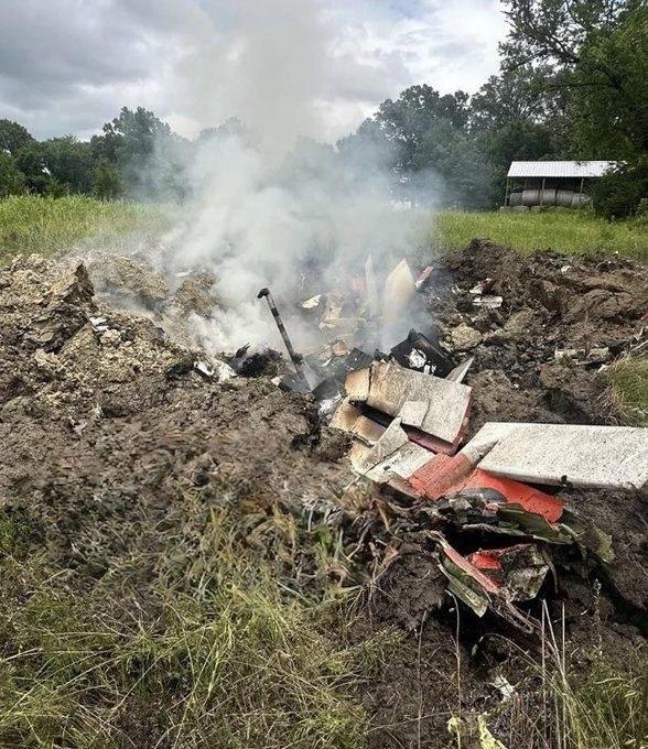 美国海军一架教练机坠毁美国海军一架T-45C“苍鹰”教练机在密西西比州坠毁，机