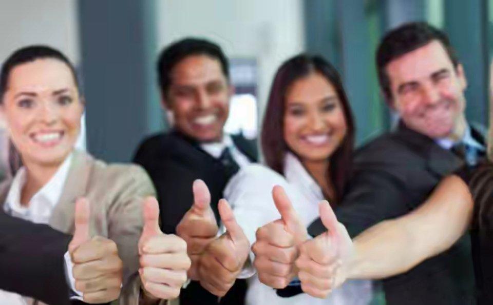 一个人没有价值的6种表现↓↓↓1、被人随叫随到别人一要帮忙，就把自己的事情放在一