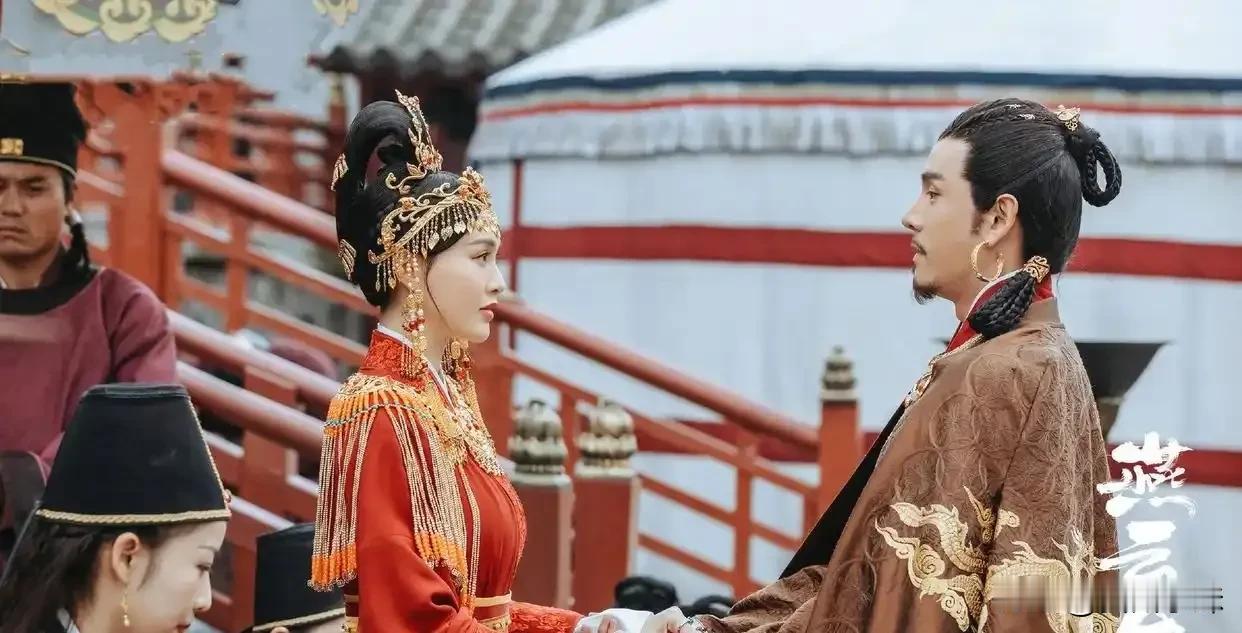 公元982年，大辽景宗去世，萧太后找到韩德让说，皇帝死了，我嫁给你吧。”韩德让说