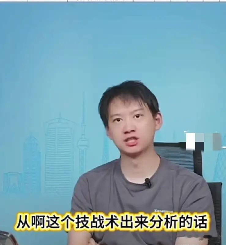 不得不说，周雨真把王楚钦的问题说到点子上了。他之前直播复盘时就一针见血——